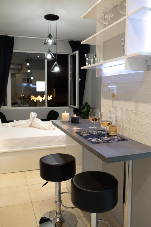 Apartamento Acroview Right In The Center Atenas Exterior foto